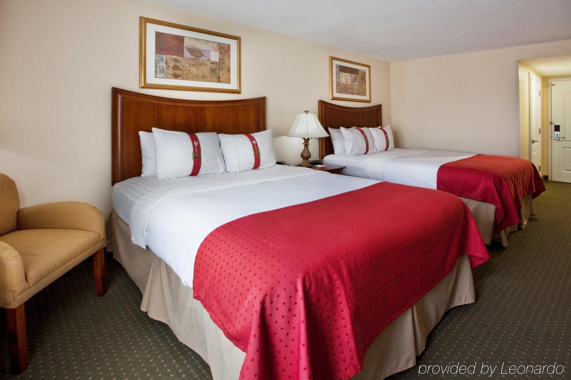 Holiday Inn Brunswick I-95 Δωμάτιο φωτογραφία